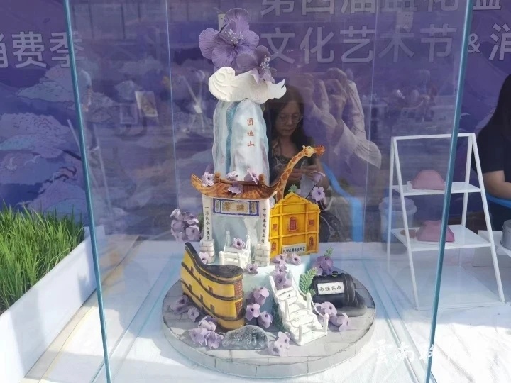 蓝花楹开青创梦，筚路蓝缕笑春风